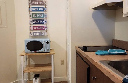 Hancock Apartamento | Must See Cabin Suite Jiminy Sleeps 4- Mountainview-Ski On/Off Country Inn Redone