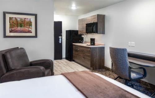 Moab Hotel | My Place Hotel-Moab, UT