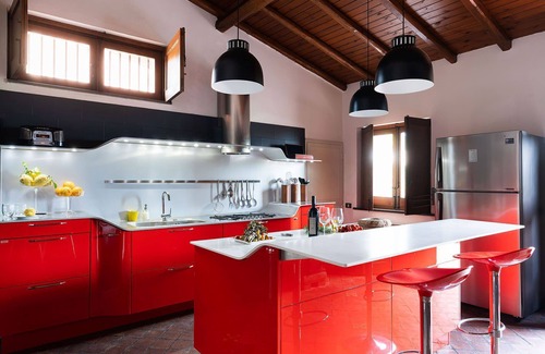 Pedara Villa | My Rental Homes - Villa Profumo with infinity saltwater pool and amazing sea view