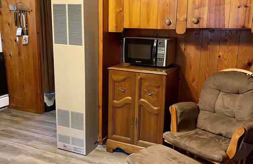 Hazelhurst Cabina | MY-T-Pine Acres Lake Cottage