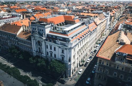 Terezvaros Hotel | Mystery Hotel Budapest, Preferred Hotels & Resorts