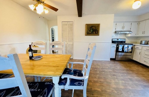 Mystic - New London Casa | Mystic Coastal Gem: 3BR Ideal for Families!