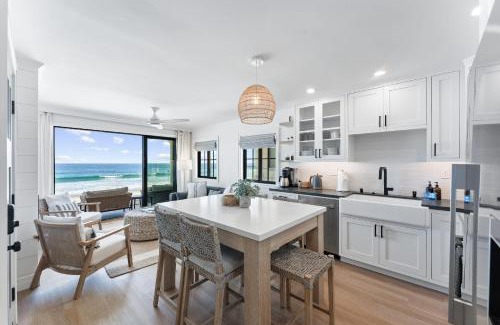 Mission Beach Casa | N Oceanfront Masterpiece with Rooftop & Hot Tub