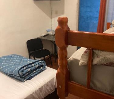 Artigas Apartamento | N1-3 Apto Céntrico Pequeño Habitación C/Aire Acondicionado P/4 Personas Baño Privado