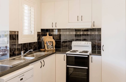 Yamba Villa | Nabilla Court | Canal Front Duplex