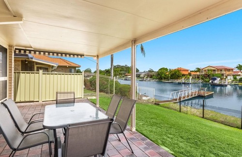 Yamba Villa | Nabilla Court | Canal Front Duplex