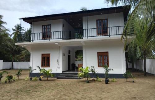 Nilaveli Casa | Nachchi Sweet Beach Stay