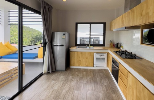 Haad Pleayleam Hotel | Naiwok Hills