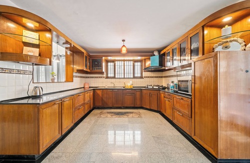 Koramangala Villa | 🌳 Namma Woodland Villa | Golf Course Views