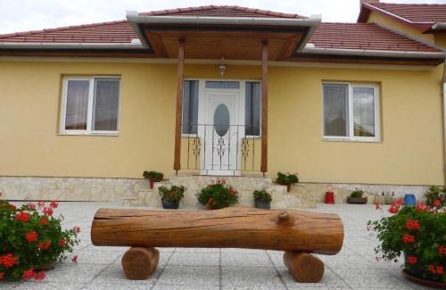 Egerszalok Apartamento | Napfény Apartman és Vendégház