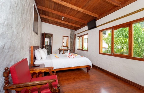 Baños de Agua Santa Hotel | Napolitano Apart & Hotel