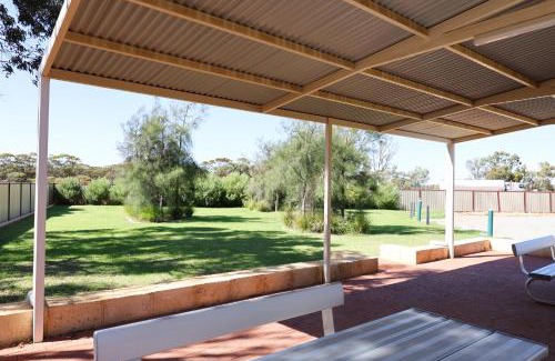 Narembeen Otro | Narembeen Caravan Park