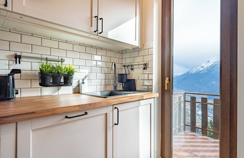 Casargo Apartamento | Narro - Under the Big Bench #223