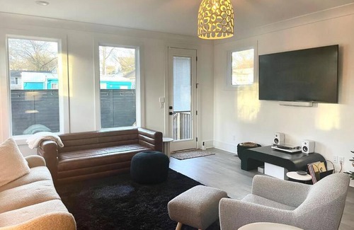 Talbot's Corner Casa | NASHVILLA. A Luxe Escape + 3 Miles to Downtown.