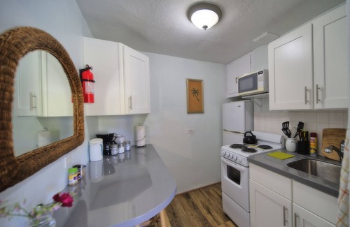 Warwick Apartamento | Natalia Studio & Pool - ¡¡Completamente renovado + cargador de coche eléctrico !!