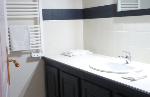 Chateau du Loir Cama Y Desayuno | bonito estudio en el corazón de la naturaleza