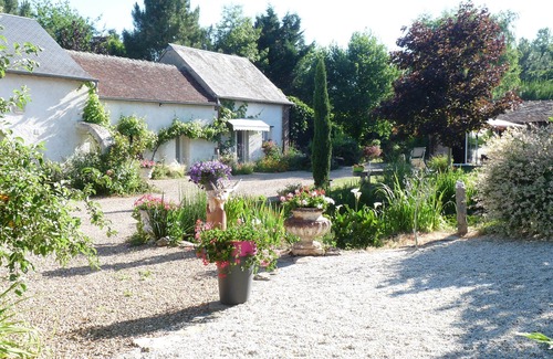 Chateau du Loir Cama Y Desayuno | bonito estudio en el corazón de la naturaleza