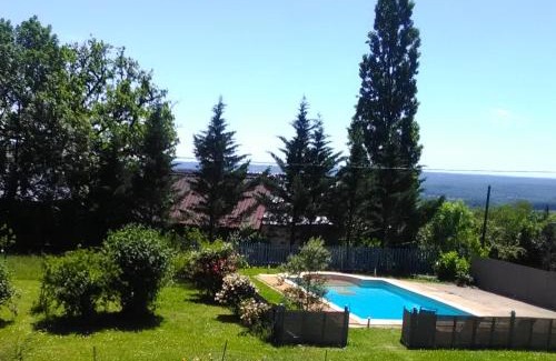 Tourtoirac Cama Y Desayuno | Nature et Piscine au sommet du Périgord