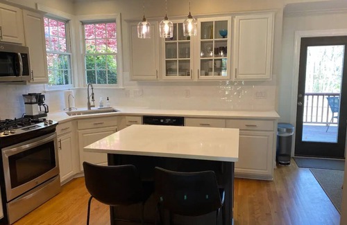 Apex Casa | Nature's Neighbor