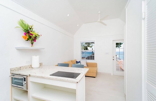 West Bay Cabaña | Nautilus Studio - Calabash is a charming Studio on 7MB - by Cayman Villas