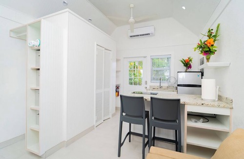 West Bay Cabaña | Nautilus Studio - Calabash is a charming Studio on 7MB - by Cayman Villas