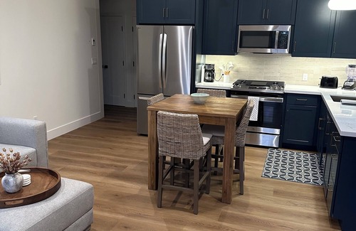 Santa Barbara Cabaña | Brand new Santa Barbara 2 bed 2 bath guest house with private beach key access.