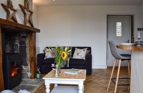 Grange Moor Casa | Near Bank View Cottage