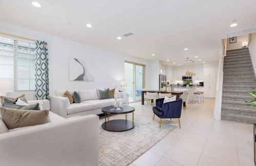 La Quinta Villa | Near Coachella and Stagecoach Palm Springs , PGA resort Villa ,Golf, community pool, gym