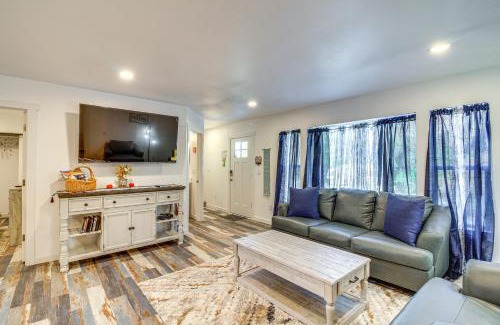 Gold Beach Casa | Near Ocean Home Away From Home in Gold Beach