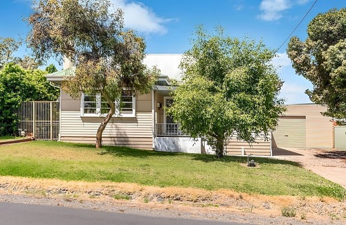 Bendigo Casa | Near St John of God Hospital Cosy Pet Friendly