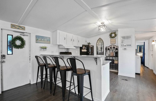 Lake Dallas Casa | Near Water: Lake Dallas Home w/ Furnished Patio!