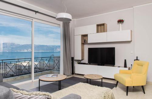 Aigio Apartamento | nelion 01 - a DREAM apartment with amazing view