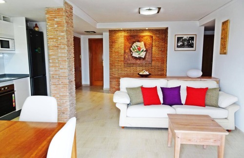 Daimuz Apartamento | NEPTUNO 2ºESC- 3º PISO - PUERTA9