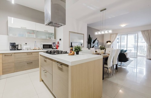 Ta' Pennellu Apartamento | Nestled in the heart of Mellieha, this exceptional property offers a rare opportunity to experience modern comfort in a prime beach town location. Spanning 300 sqm, the residence is spacious and contemporary, providing a serene and inviting retreat.
