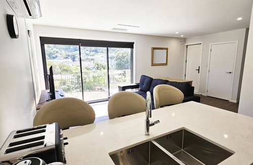 Wellington Casa | NEW 3 Bedroom and Garage Home, City Fringe!