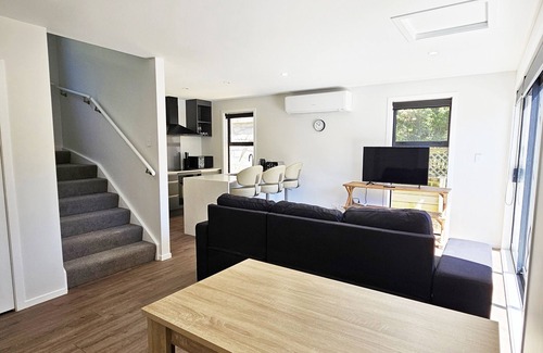 Wellington Casa | NEW 3 Bedroom and Garage Home, City Fringe!