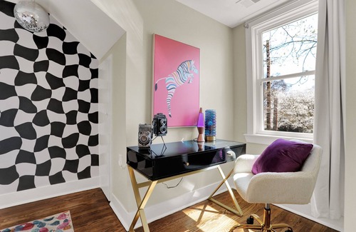 Cooper-Young Historic District Casa | NEW 4BR Memphis Vibe - Pool, 10 Min to Beale St!