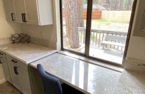 Plumas Eureka Estates Casa | New AC Installed: 3 bedroom home with golf course view , Dogs OK