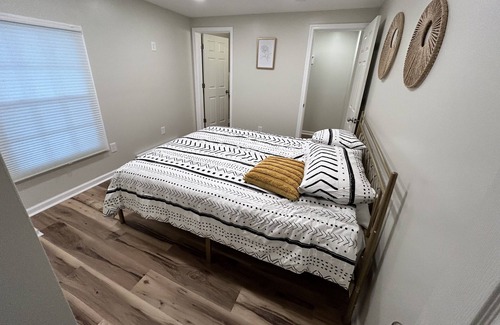 Suffolk Apartamento | NEW apartment in the historical Causey-Kendrick building. 1bd/1ba- 1st floor