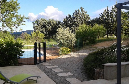 Simiane-la-Rotonde Villa | Casa nueva y luminosa con piscina privada climatizada en el corazón de Provenza