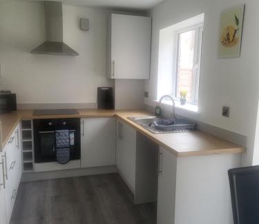 Rotherham Casa | New Build 3-Bed in Rotherham Fast WiFi, Garden & Driveway
