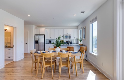 Nashville Casa | New Build Condo Walk to Dining, Nightlife & Music Near Midtown | Heights #405