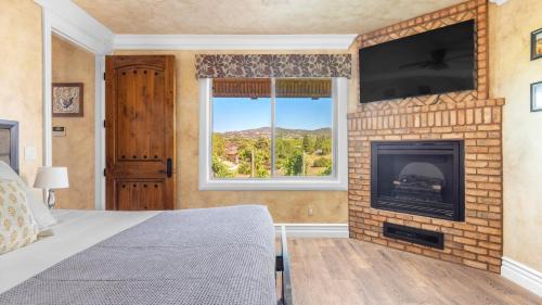 Temecula Casa | New-Build Temecula Villa with King Suite Fireplace Vineyard Views The Villa by AvantStay
