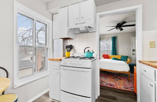 Neenah Apartamento | NEW|Cozy|Chic|Historic|Studio