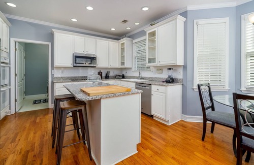 Duluth Casa | NEW! Duluth 4-Bedroom Home w/Heated Pool/HotTub