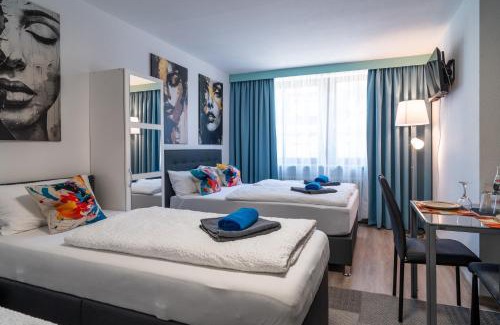 Hohberg Hotel | NEW Gästehaus Flora,Kitchen,TV,Free Parking,near Europa Park and Strasbourg