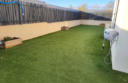 Charleval Casa | New house with pool at the foot of the Luberon