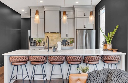 Nashville Casa | New Iconic Duo! 15 Mins to DT Nash - Sleeps 24!