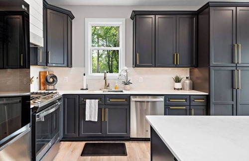 Almelund Cabina | New lake Retreat 1.5 hours from Twin cities in the heart of WI cabin country!