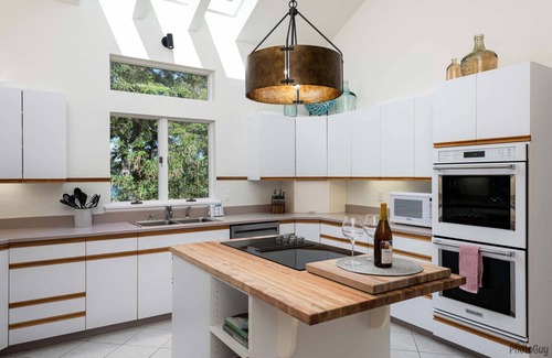 Dunes City Casa | New Listing! Amazing Lakefront 4 Bedroom 4 1/2 Bath,Sleeps 10, w/ Bonus room,Incredible Views,Dock